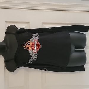 Harley Davidson shirt off shoulders